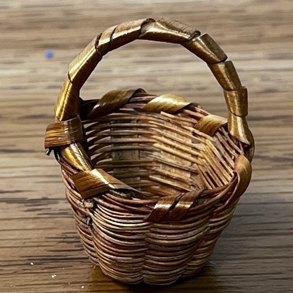 Other - Mini Woven Basket Rustic Farmhouse Dollhouse Decor Primitive Wicker 2in